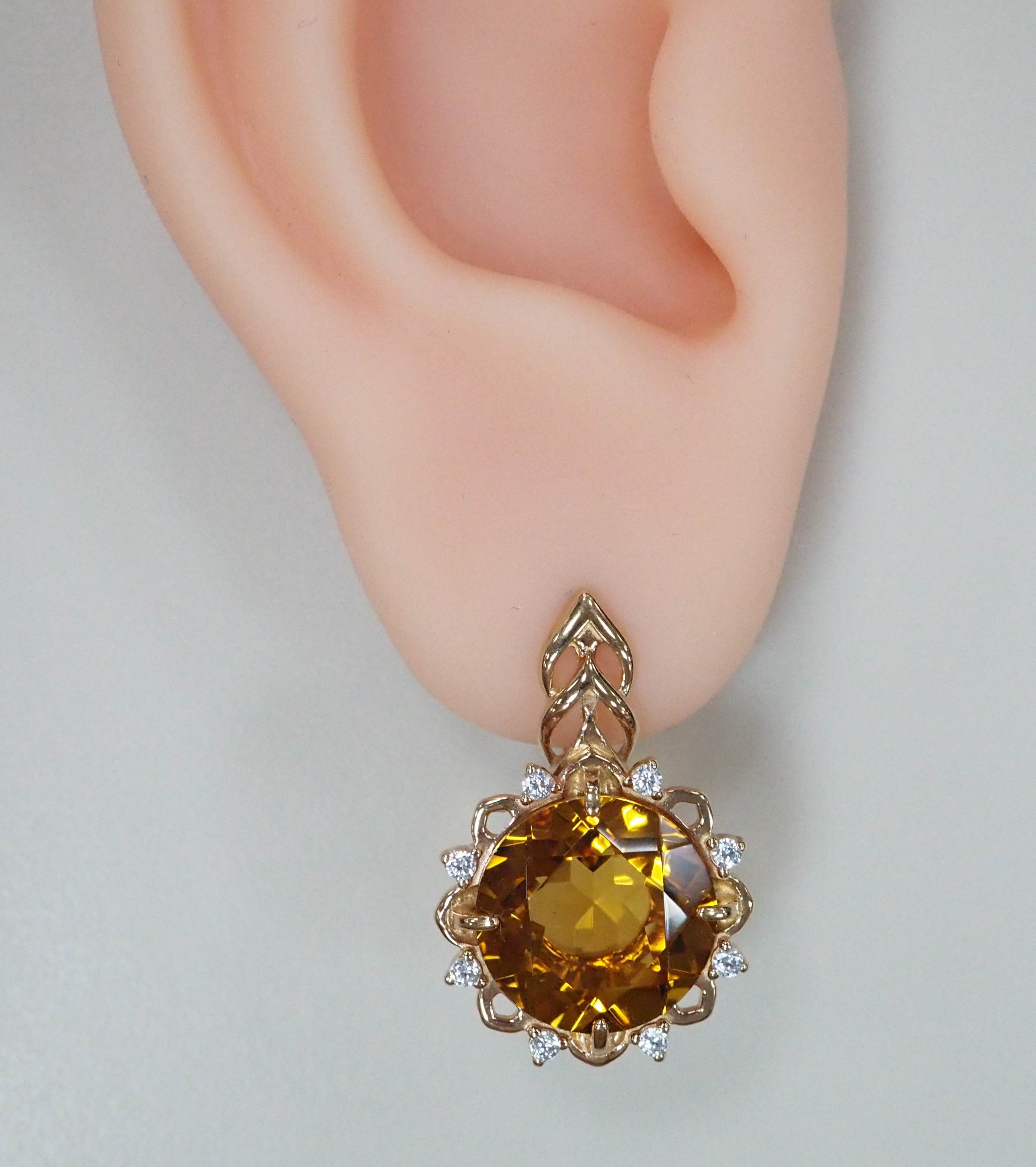 Серебряные серьги с цитринами